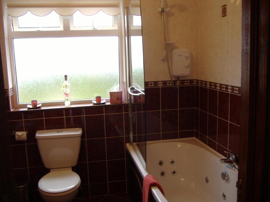 Riverwalk House B&B Oughterard Szoba fotó