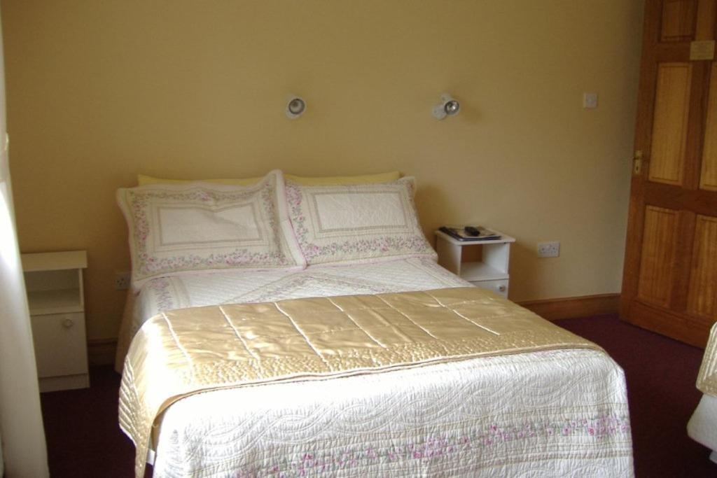 Riverwalk House B&B Oughterard Szoba fotó