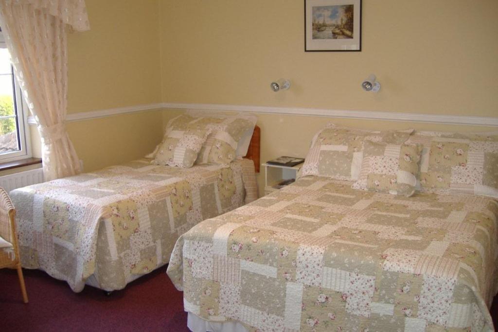Riverwalk House B&B Oughterard Szoba fotó